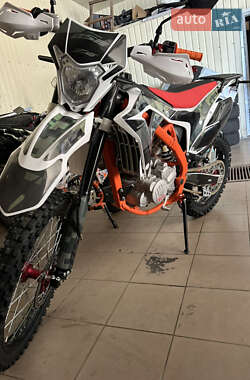 Ціни BSE Мотоцикл Позашляховий (Enduro)