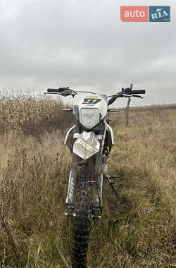 Цены BSE Мотоцикл Внедорожный (Enduro)