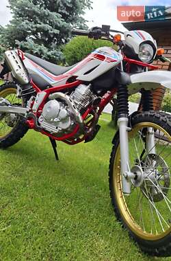 Цены Yamaha Мотоцикл Внедорожный (Enduro)