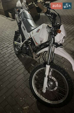 Цены Yamaha Мотоцикл Внедорожный (Enduro)