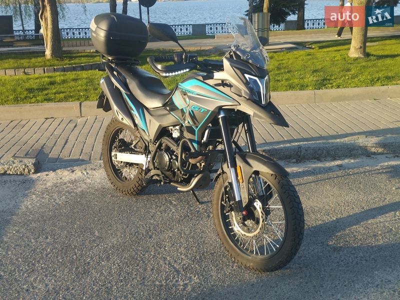 Мотоцикл Багатоцільовий (All-round) Musstang Challenge GT 250