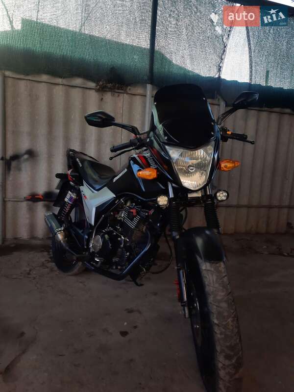 Musstang MT 200-7