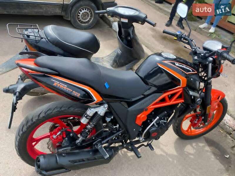 Мотоцикл Спорт-туризм Musstang XTREET 250