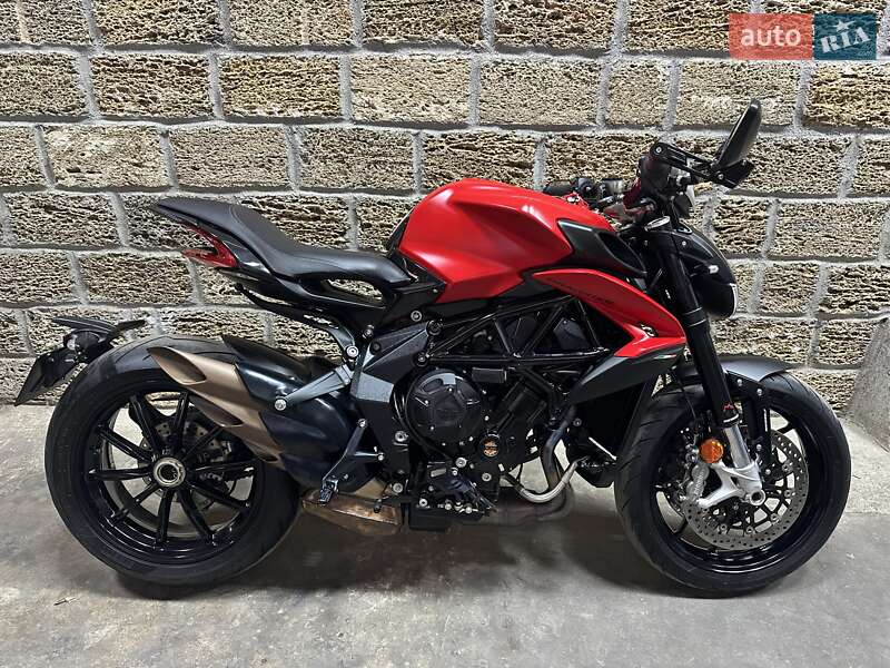 Мото Mv agusta Dragster