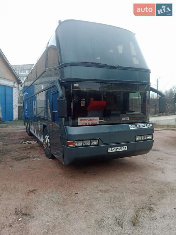 Neoplan 122