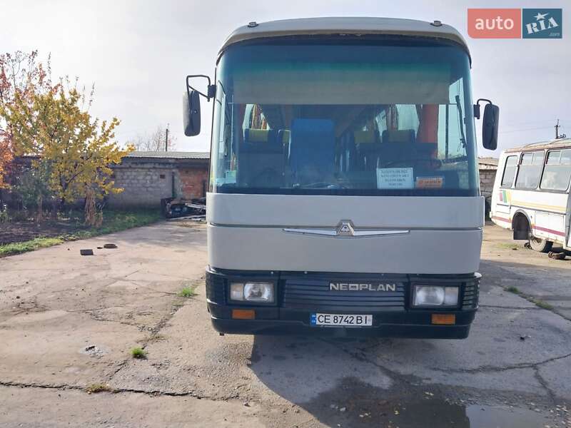 Туристичний / Міжміський автобус Neoplan N 212