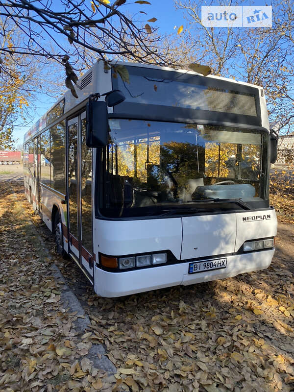 Городской автобус Neoplan N 4011