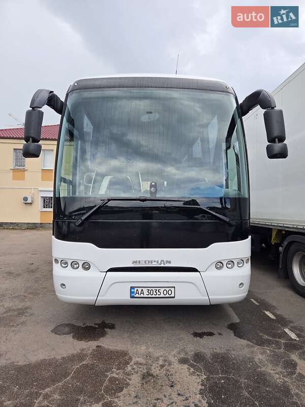 Neoplan Tourliner