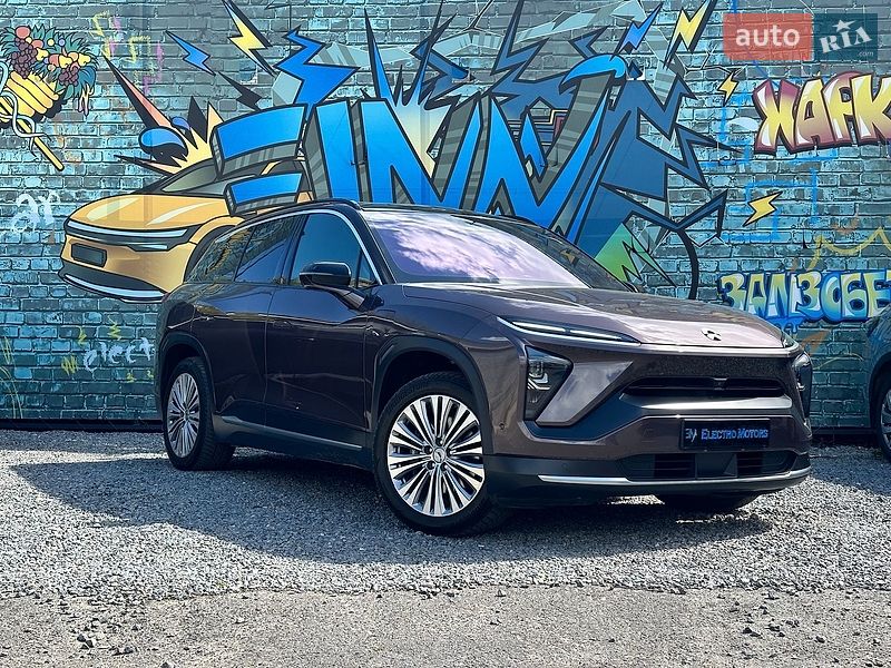 NIO ES6