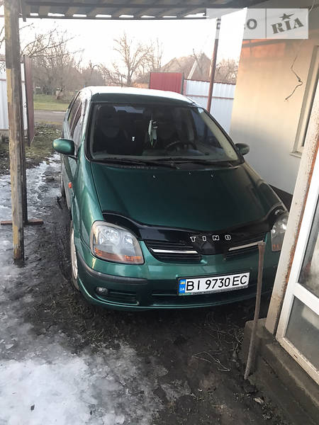 Легковые Nissan Almera Tino