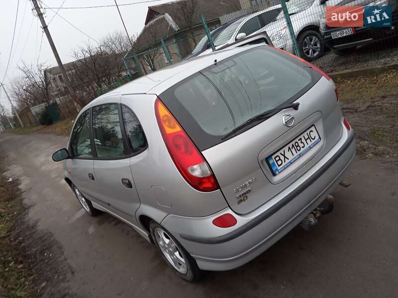 Nissan Almera Tino 2005 року в Хмельницьку