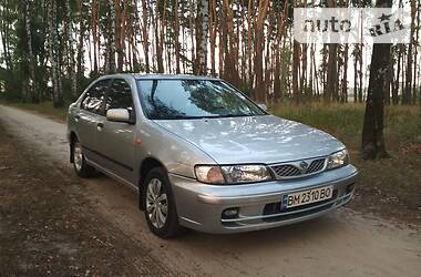 Nissan Almera  1998