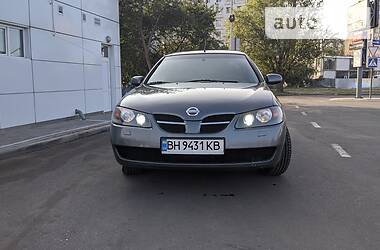 Nissan Almera  2002