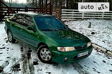 Nissan Almera  1999