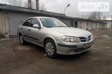 Nissan Almera  2000