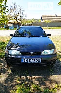 Nissan Almera  1997