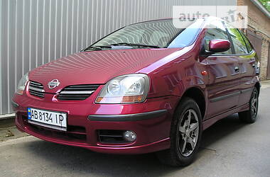 Nissan Almera  2000