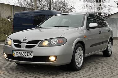 Nissan Almera  2004