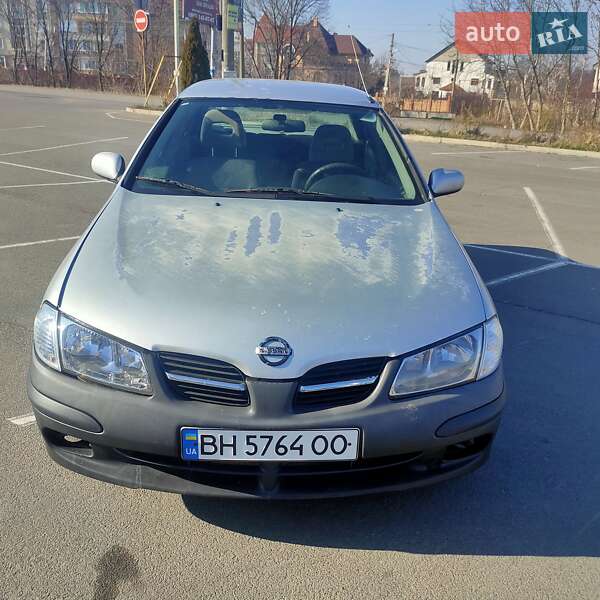 Седан Nissan Almera