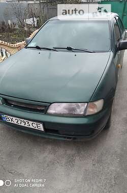 Nissan Almera  1996