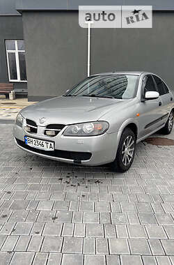 Nissan Almera  2004