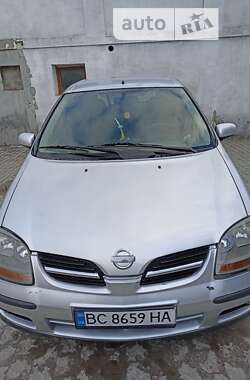 Nissan Almera  2002