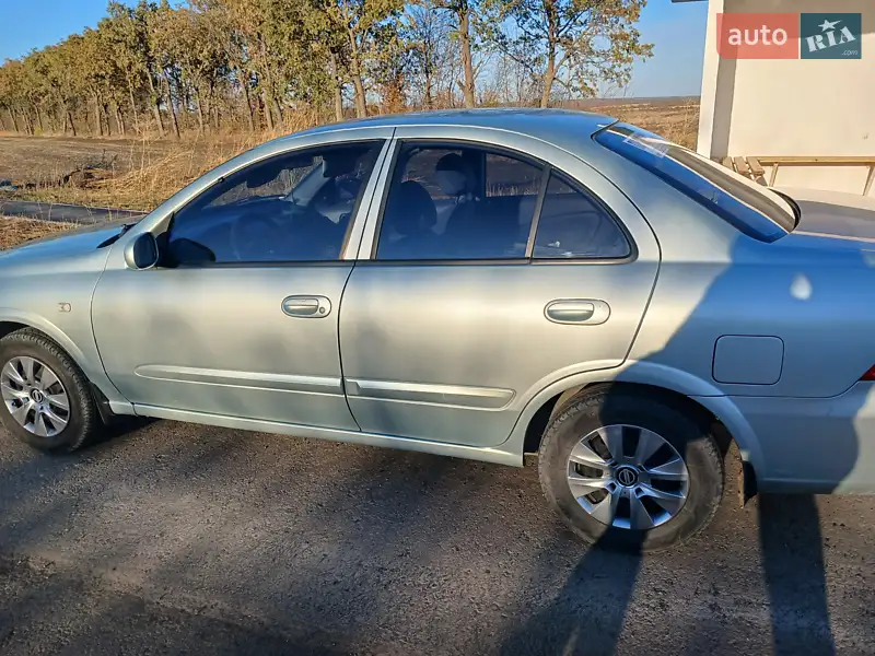 Nissan Almera 2007