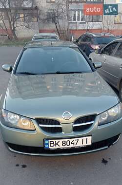 Nissan Almera  2003