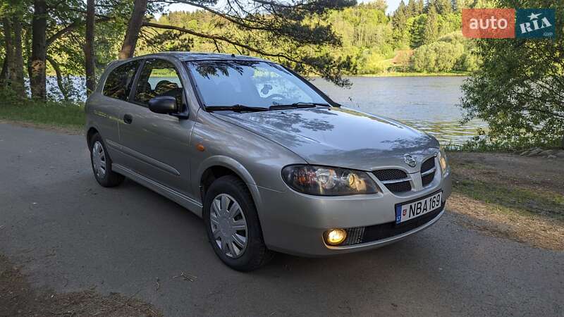 Nissan Almera