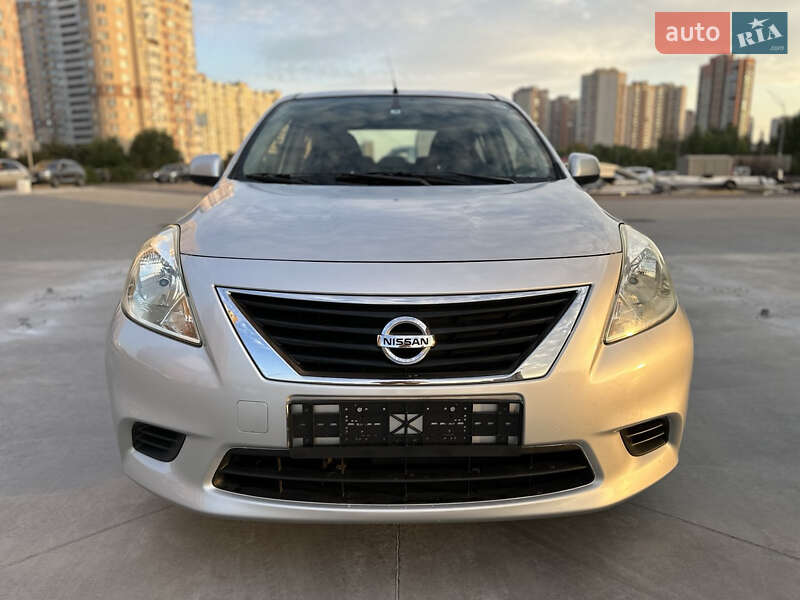 Nissan Almera 2012 года в Киеве