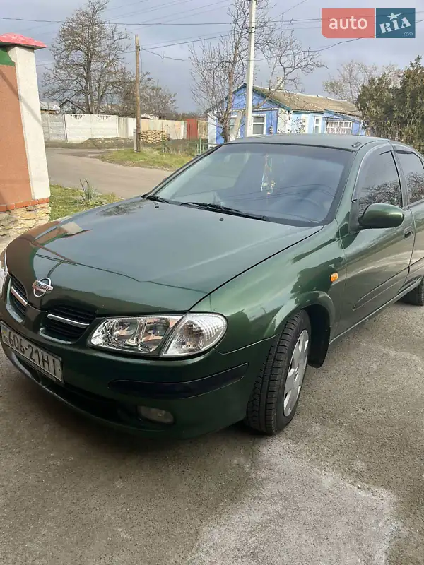 Nissan Almera 2001