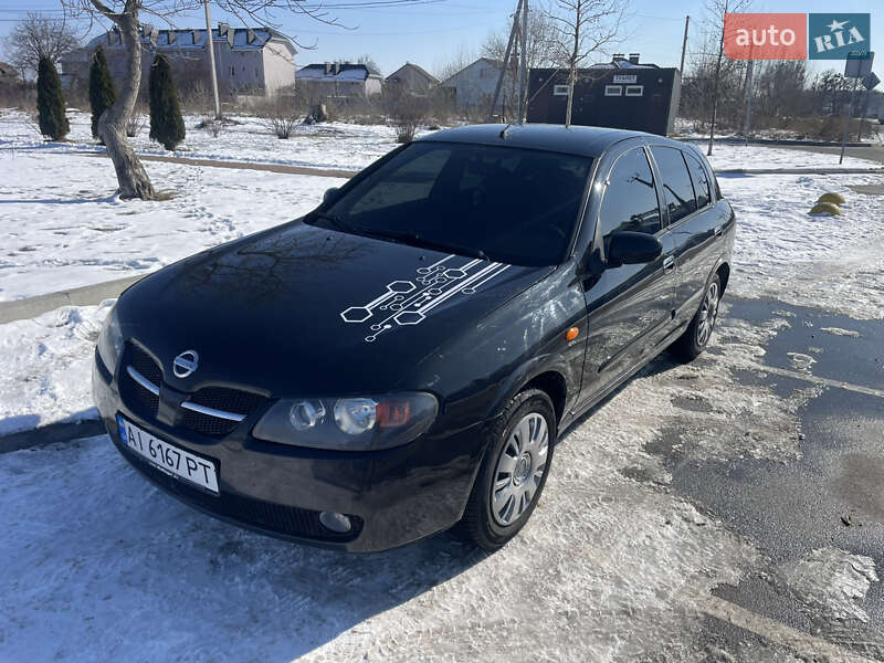 Nissan Almera