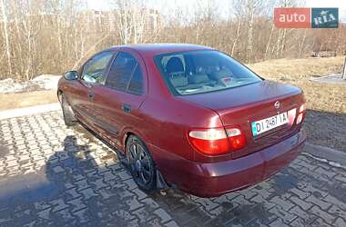 Nissan Almera  2004