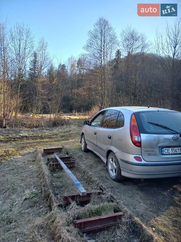 Nissan Almera 2001