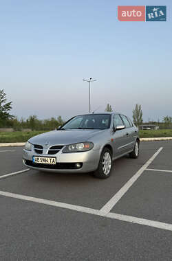 Nissan Almera  2004