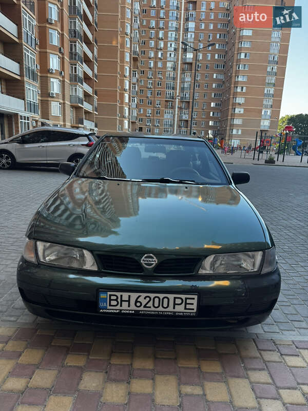 Nissan Almera