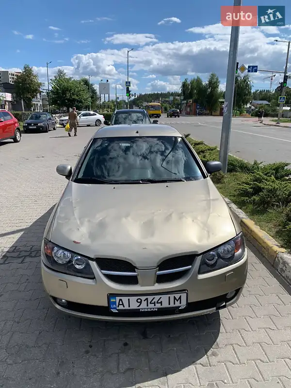 Nissan Almera 2003