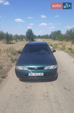 Nissan Almera 1996