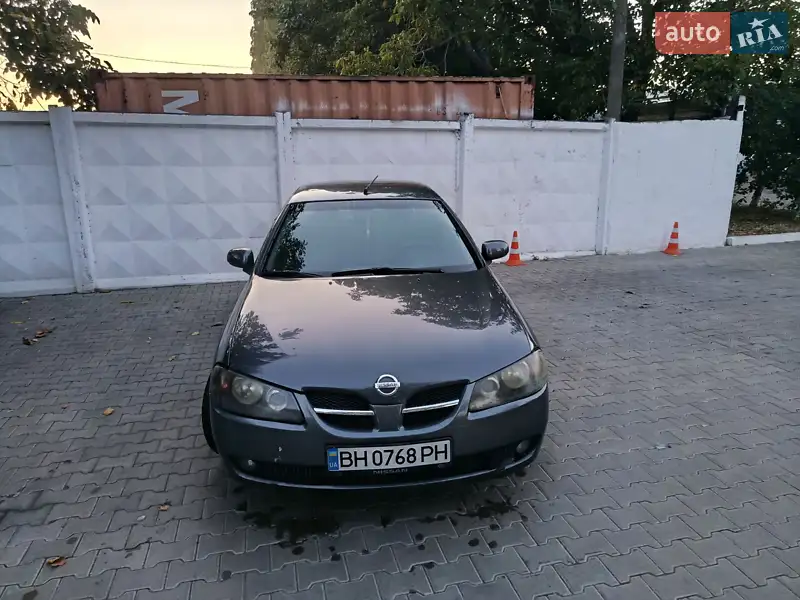 Nissan Almera 2003