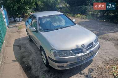 Nissan Almera  2000
