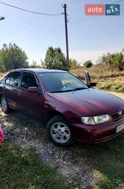 Nissan Almera 1998