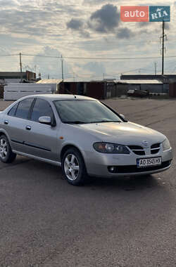 Nissan Almera  2004