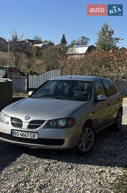 Nissan Almera  2004
