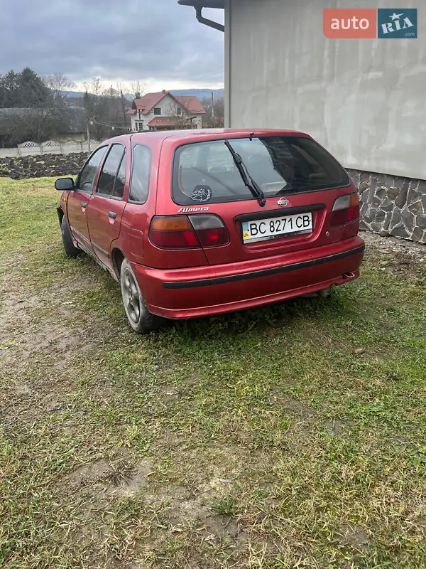 Nissan Almera 1996