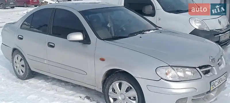 Nissan Almera 2001