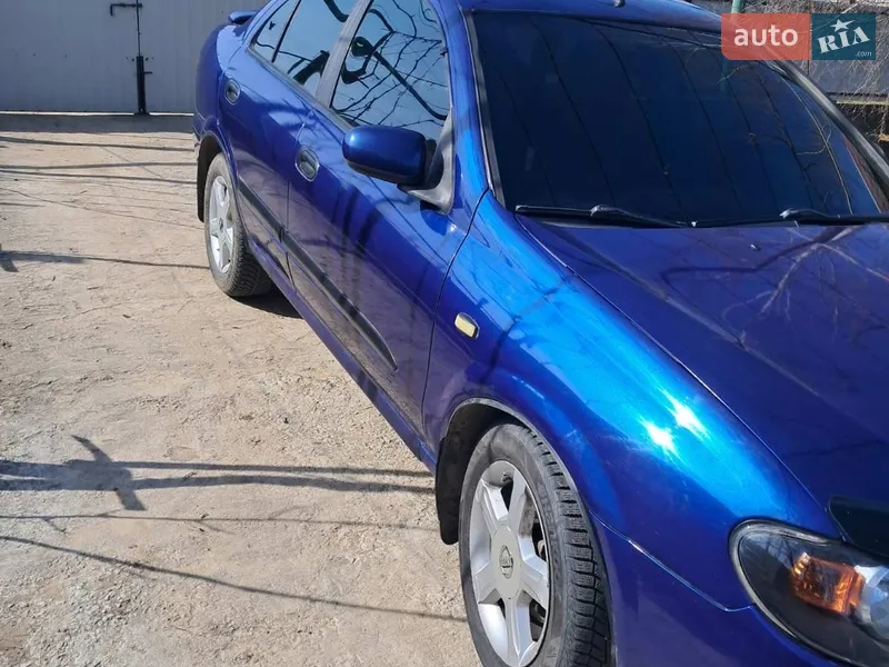 Nissan Almera 2003