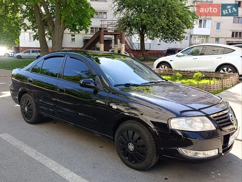 Nissan Almera 2008