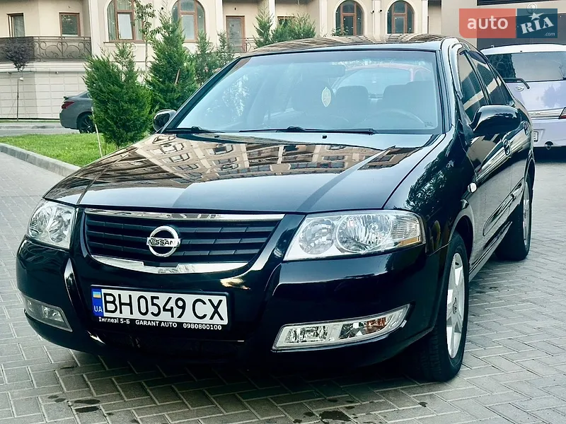 Nissan Almera 2010