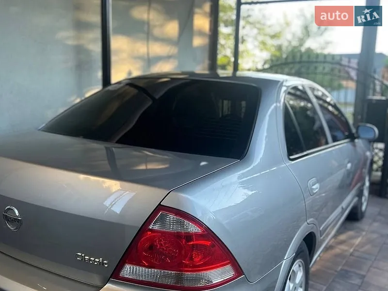 Nissan Almera 2008