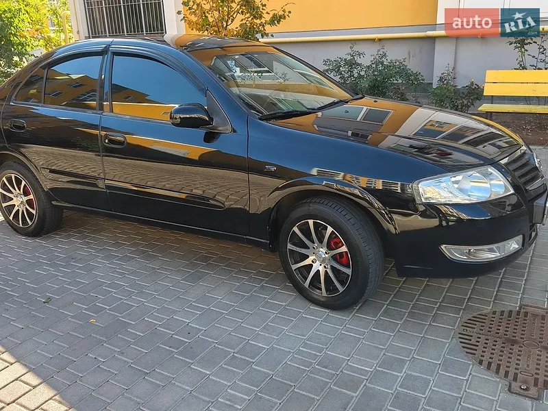 Nissan Almera 2012